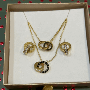 Conjunto composto por 1 fio e 2 brincos